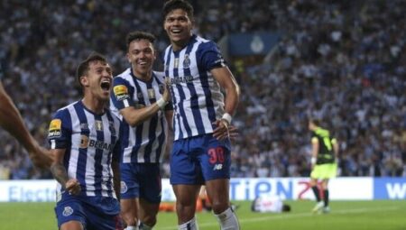 Porto, Sporting Lizbon’u deplasmanda devirdi