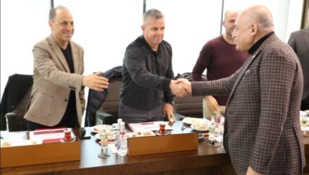 Mehmet Büyükekşi’den akademiler için görüşme