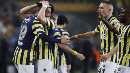 Fenerbahçe’den 3 kulvarda kritik galibiyetler