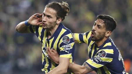 Fenerbahçe’den Crespo’ya yeni sözleşme