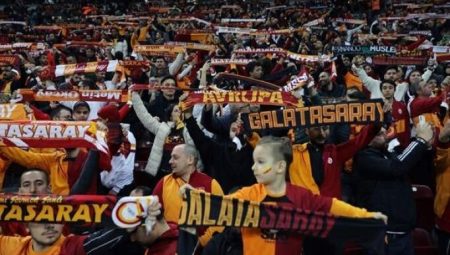 Galatasaray’dan tribünlere yeni beste
