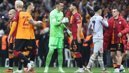 Galatasaray’da Muslera kendine geldi!