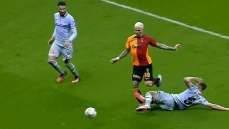 Galatasaray’da penaltı beklentisi!