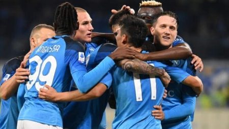 Hakan’sız Inter, Napoli’ye direnemedi