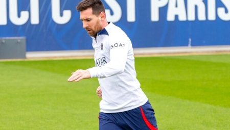 Messi “özür” sonrası yeniden antrenmanda