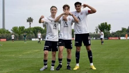 U16 Gelişim Ligi’nde şampiyon Beşiktaş